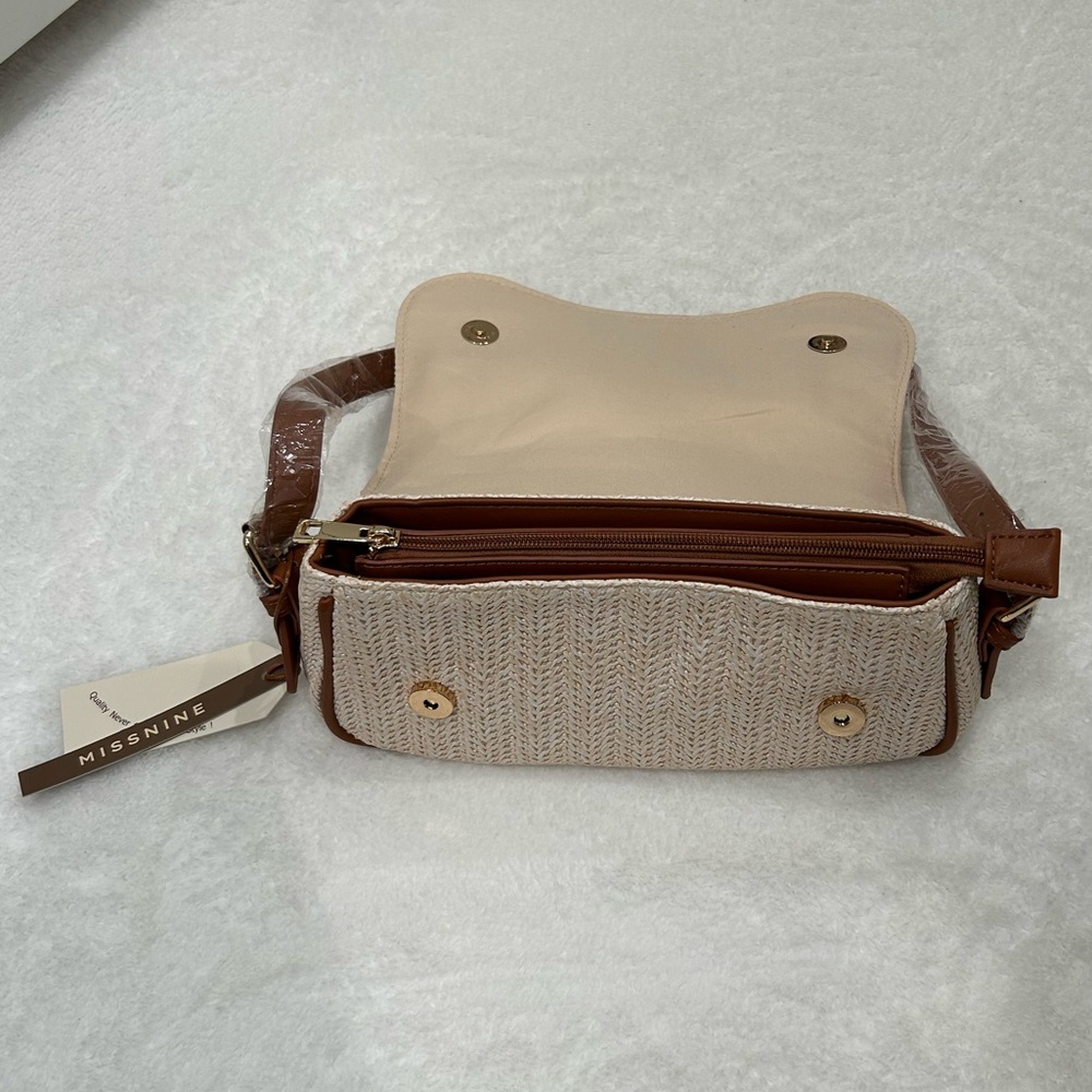 *New* Shoulder Bag Purse/Trendy Underarm Crescent - Brown and Raffia Woven - Picture 12 of 16